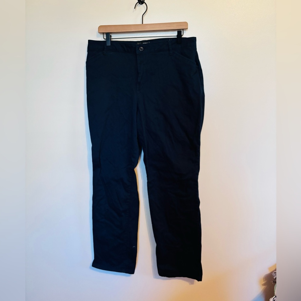 Lee relaxed fit straight leg mid rise blue dress pants size 16